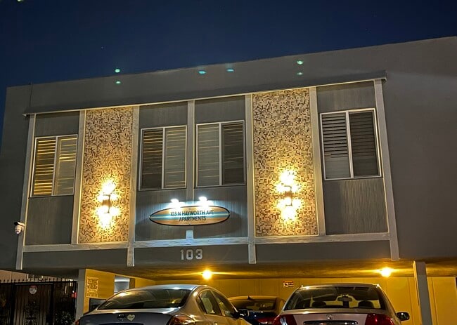 Front Area - 103 N Hayworth Ave