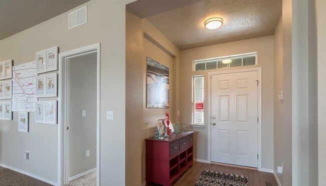 Foto del edificio - Coming soon! Great location 4 bedroom 2 ba...