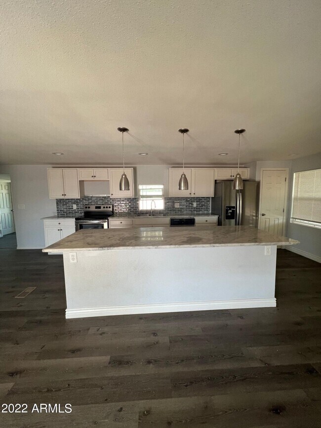 6810 W Sherri Jean Ln, Peoria, AZ 85382 House for Rent in Peoria, AZ