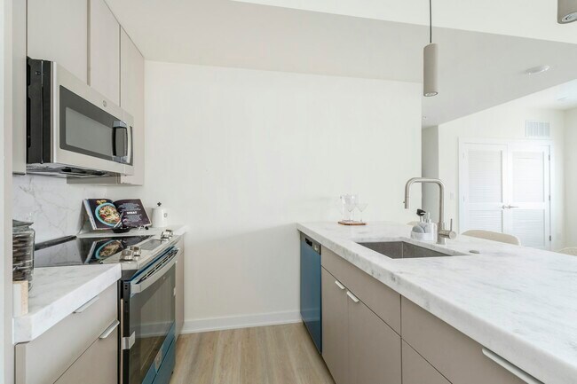 Foto del edificio - 2709 Cecil B. Moore Ave