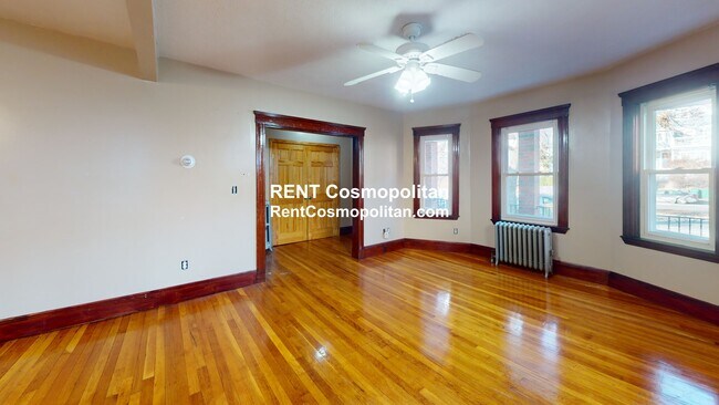 Foto del edificio - 298 Fellsway W