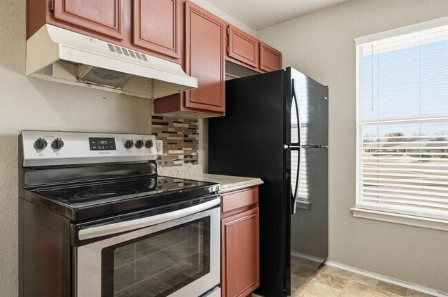 Foto del edificio - 1716 Benttree Dr