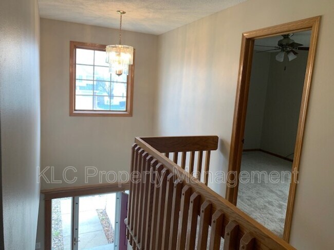 Foto del edificio - 15417 Ridgeview Dr