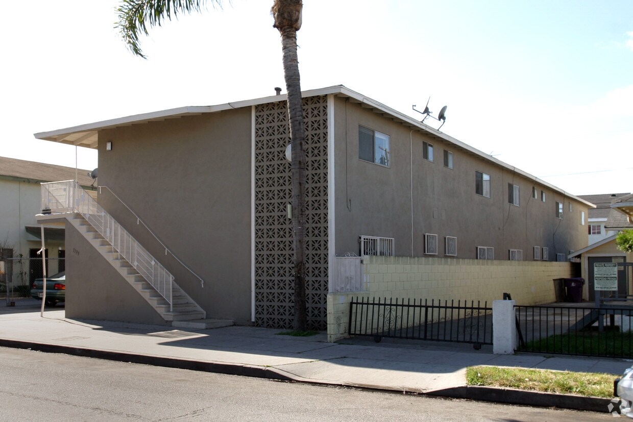 Foto principal - 1133 Cherry Ave