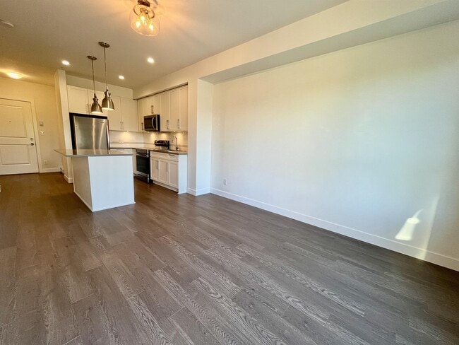 Building Photo - 8360 Delsom Way
