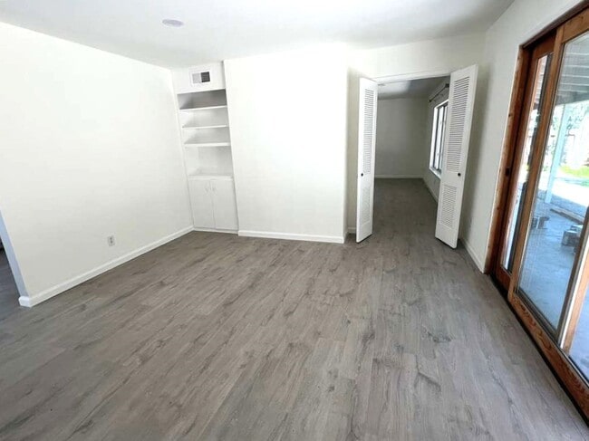 Building Photo - 3736 Orangerie Way