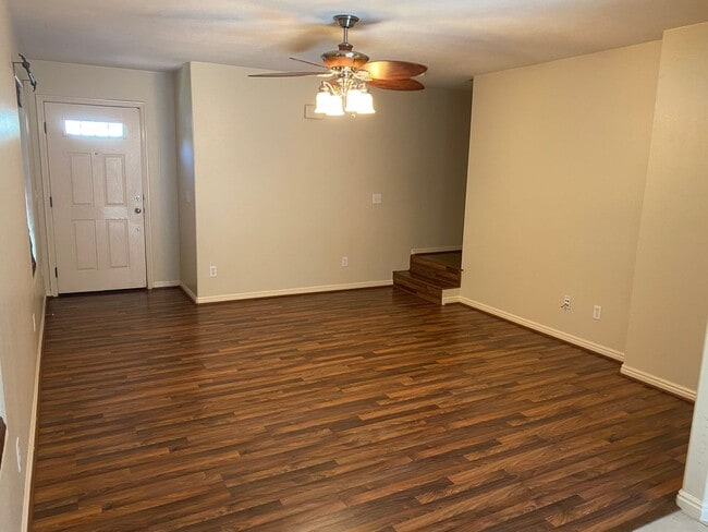 Building Photo - Great Fox Cove home