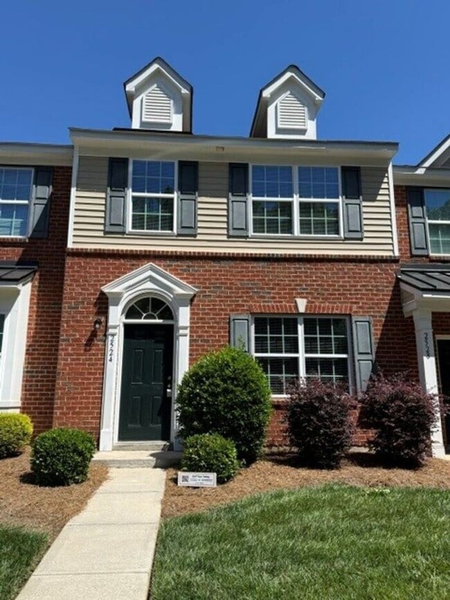Building Photo - 2524 Arrowhead Cir