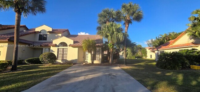 Foto del edificio - 10295 Hidden Springs Ct