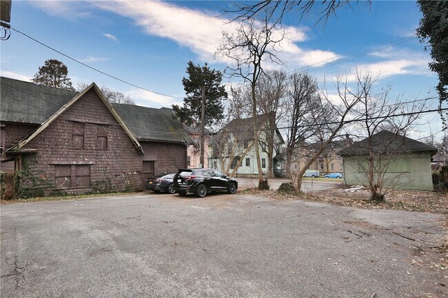 Foto del edificio - 195 Harvard St