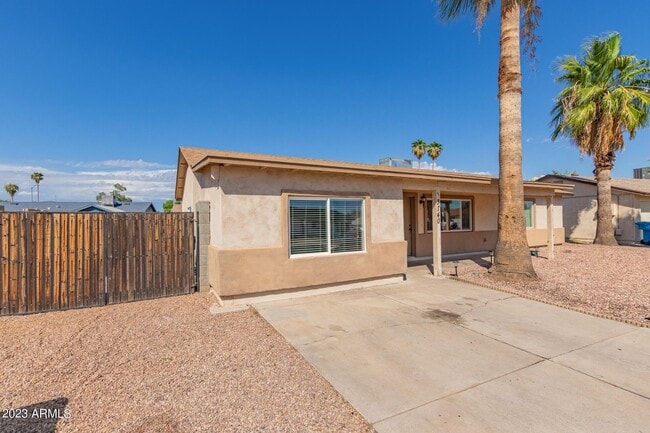 Building Photo - 3140 W Villa Rita Dr