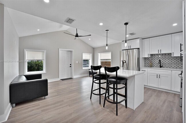 Foto del edificio - 5514 NW 6th Ave