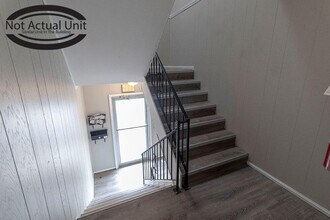 Building Photo - 3408 Balboa Ln