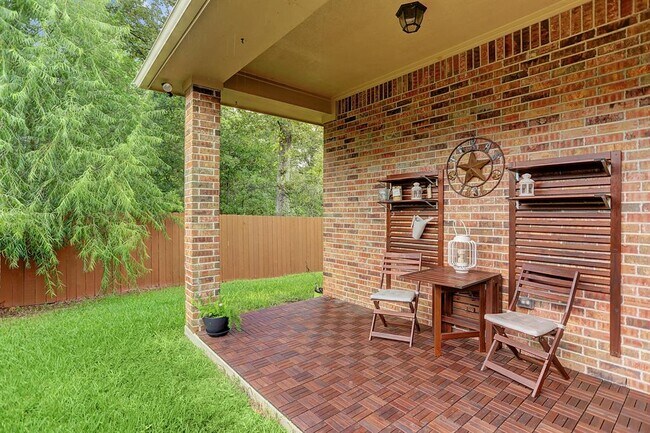 Building Photo - 14332 N Summerchase Cir