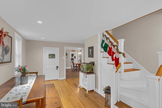 Foto del edificio - 132 S Main St