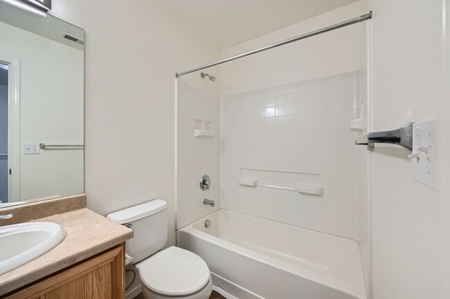 Foto del edificio - Fountain Townhome