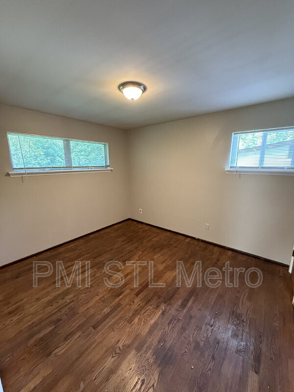 Foto del edificio - 3901 Cranberry Ln