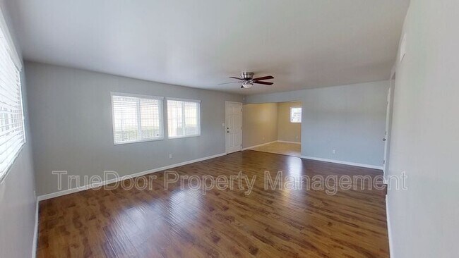 Foto del edificio - 17392 Keelson Ln