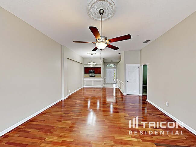 Building Photo - 806 Sea Holly Dr