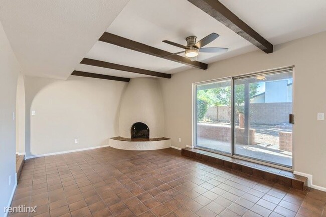 Foto del edificio - 4 br, 2 bath House - 2901 E Cactus Road