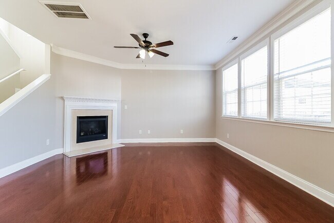 Foto del edificio - 3226 Mackinac Island Ln