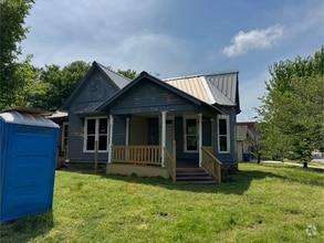 Building Photo - 102 W Texas St
