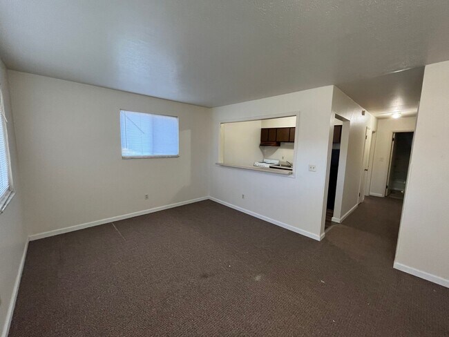 Building Photo - 509 Kansas