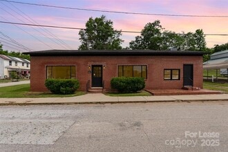 Building Photo - 412 Flat Dr