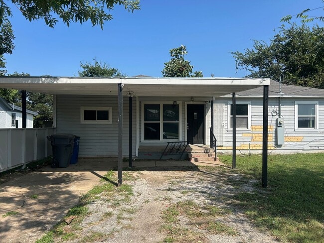 Building Photo - 2919 N El Centro Way