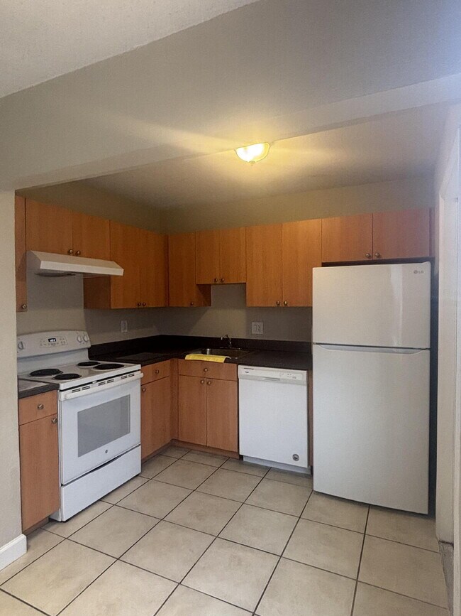 Foto del edificio - Charming 2-Bed Townhouse Retreat in Planta...