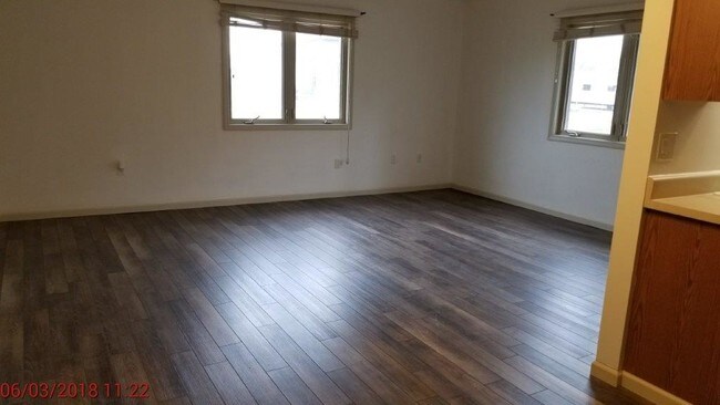 Foto del edificio - 4009 N Becker Dr