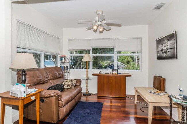 Foto del edificio - 1515 Oak St NE