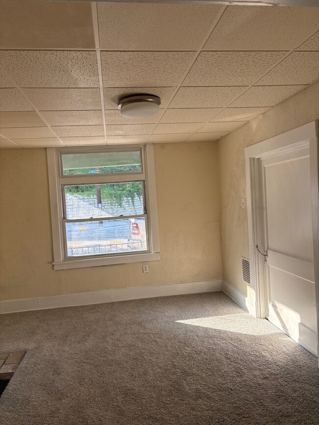 Building Photo - 2515 S 18th St