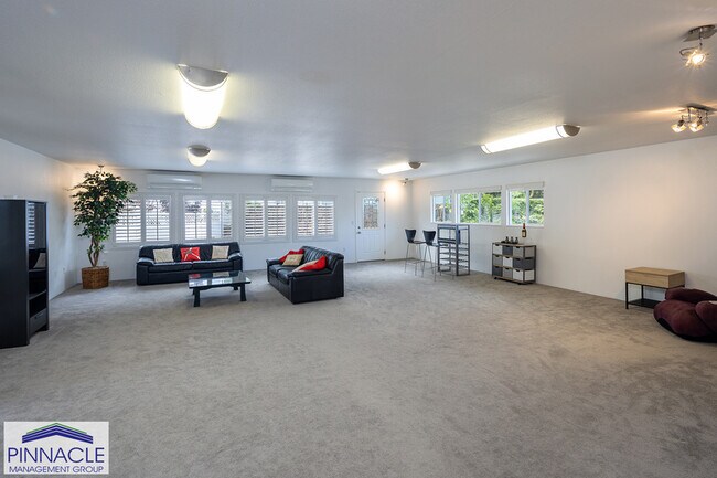 Building Photo - 47-106 Halemanu Pl