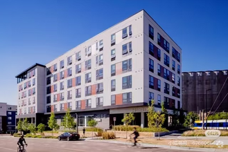 Building Photo - 2813 4th St SE