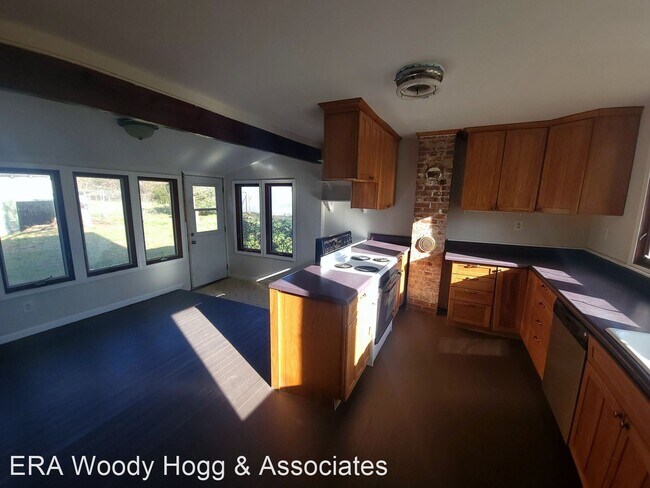 Building Photo - 2 br, 1 bath House - 331 Horse Landing Rd