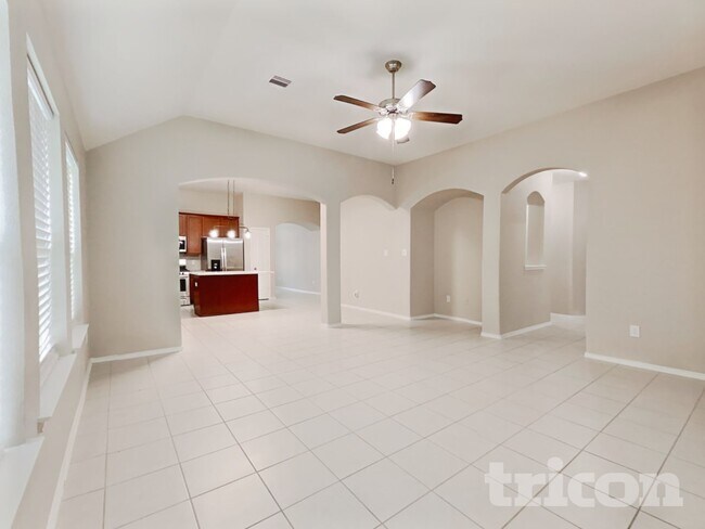Building Photo - 13702 Sun Bear Ct