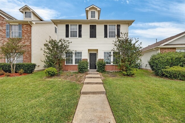 Building Photo - 20747 Settlers Lake Cir N