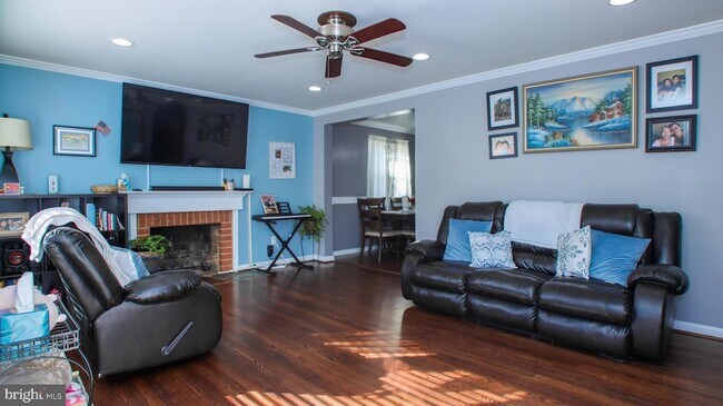 Building Photo - 5804 Runford Dr