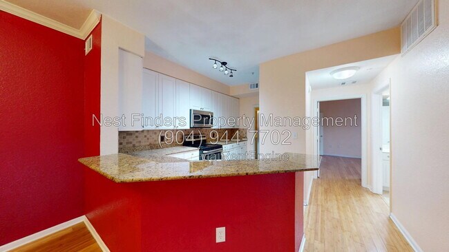 Foto del edificio - 8539 Gate Pkwy W