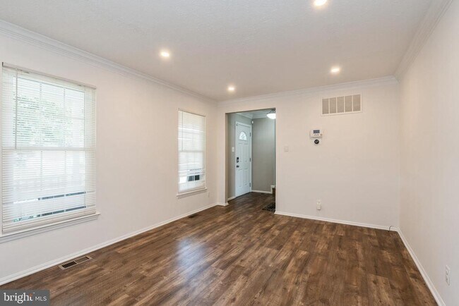 Foto del edificio - 214 Chinnick Ave