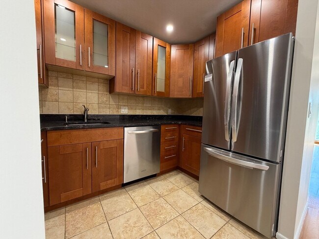 Foto del edificio - 383 Langley Rd