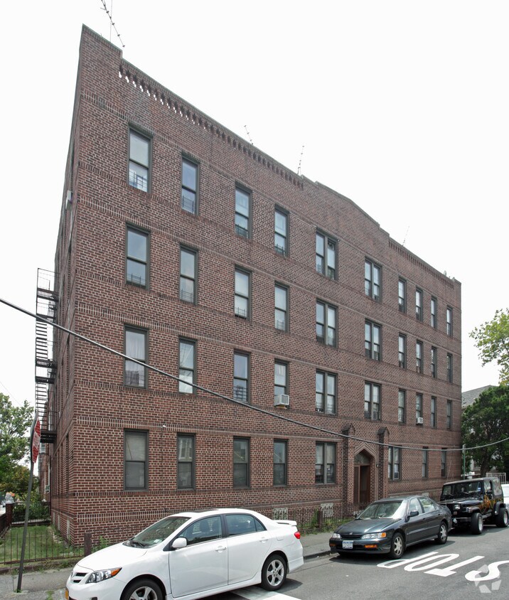 Building Photo - 491 E 45th St