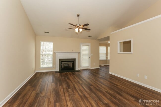 Building Photo - 9 Big Horn Ct