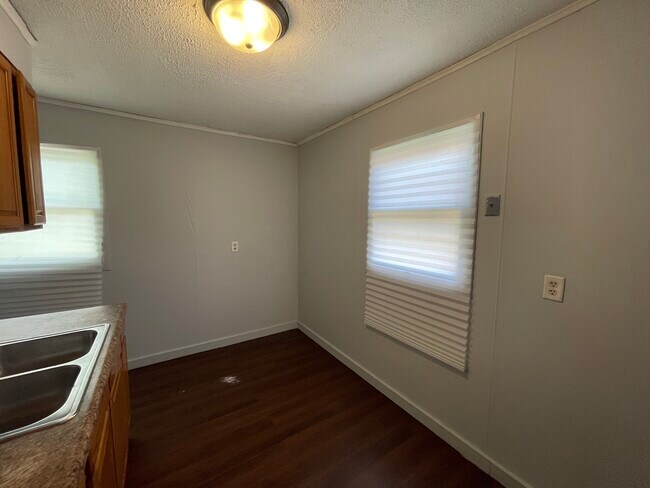 Foto del edificio - 1012 Giddings St