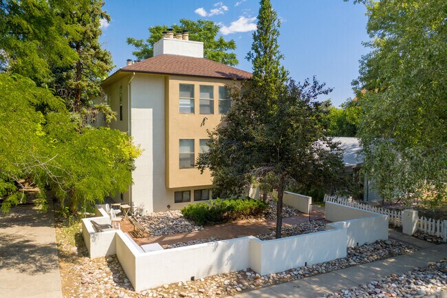 Foto del edificio - Goss Street Apartments