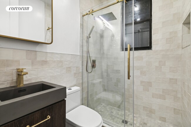 Building Photo - 204 W 96th St