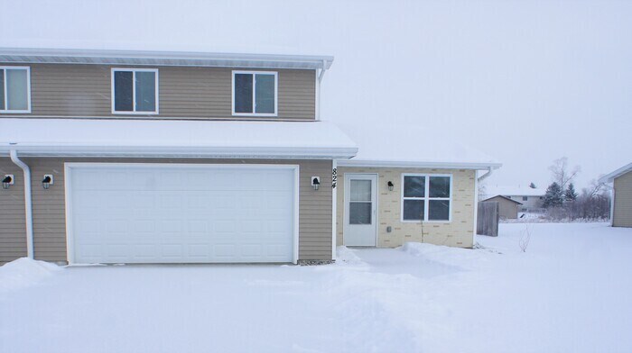 Primary Photo - 800 Songbird Ln