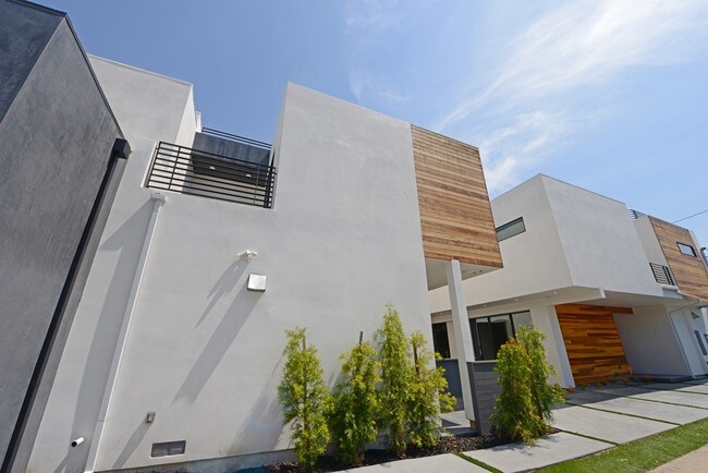 Foto del edificio - 516 Vernon Ave