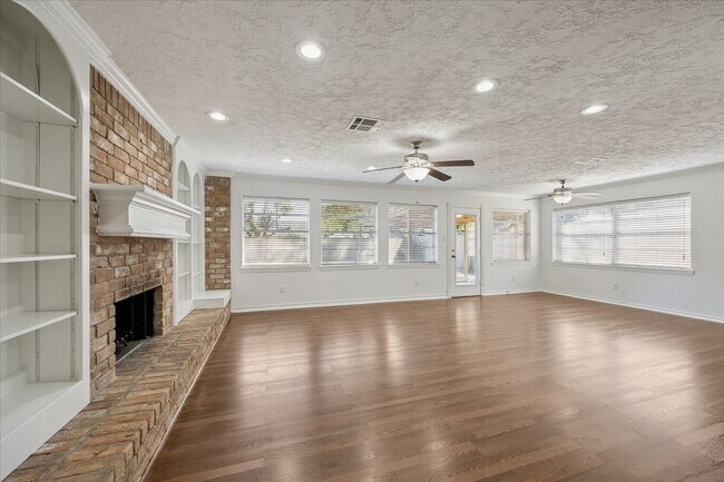 Foto del edificio - 22831 Merrymount Dr